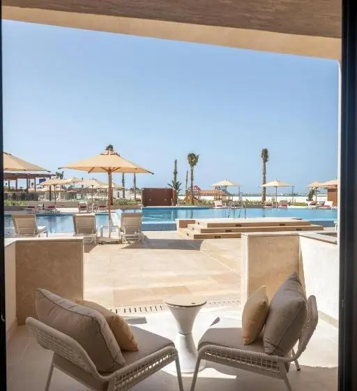 Suite with Pool