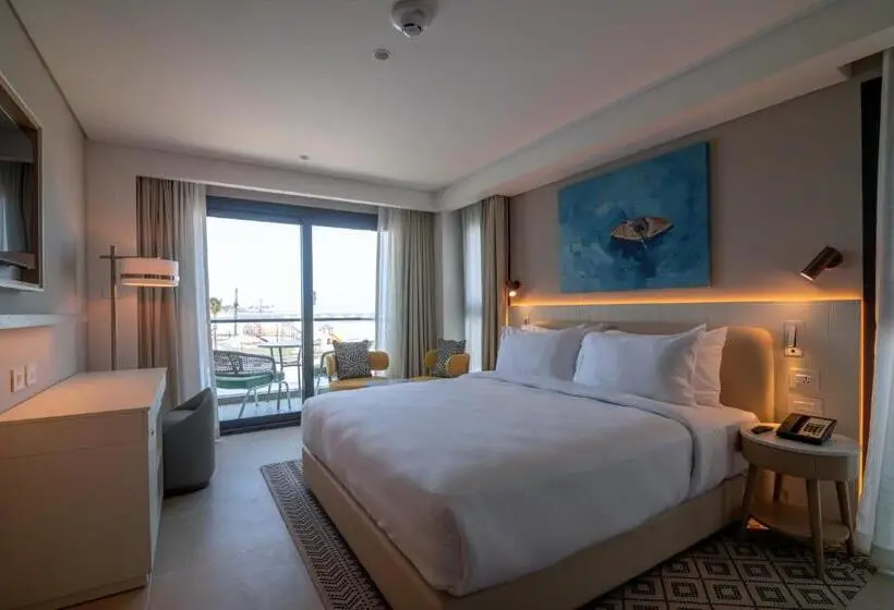 2 Bedrooms Suite Sea View