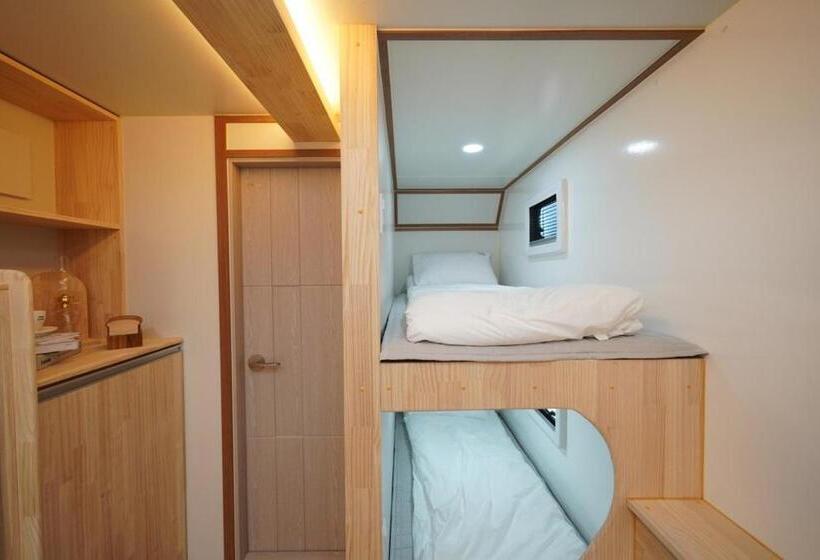 スタンダードルーム, Anseong Neorigul Moonhwa Maeul Caravan