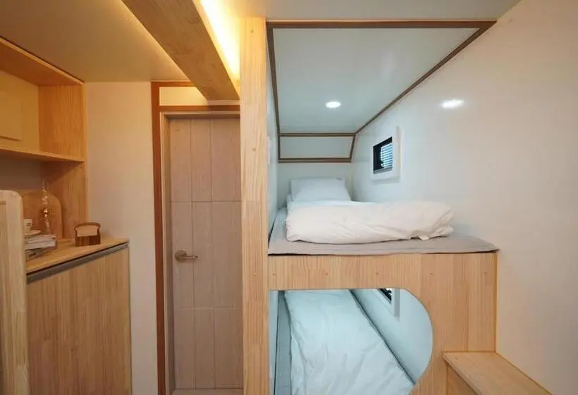 スタンダードルーム, Anseong Neorigul Moonhwa Maeul Caravan
