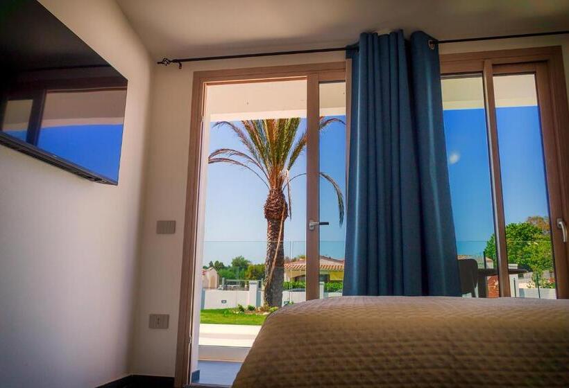 Номер Superior Вид на Сад, Palm Beach Resort