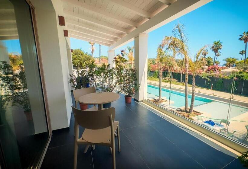 Номер Superior Вид на Море, Palm Beach Resort