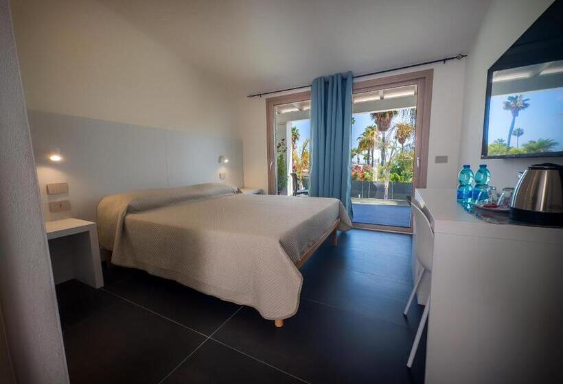 Номер Superior Вид на Море, Palm Beach Resort