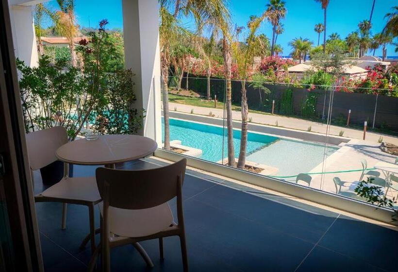 Номер Superior Вид на Море, Palm Beach Resort