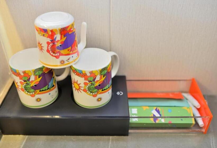Семейный Номер Deluxe, Yilong Yitang Hotel Kunming Railway Station Joy City Center