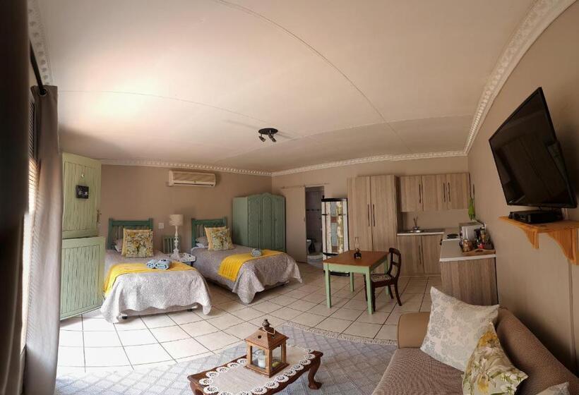 اتاق استاندارد, Hill Manor Room 1 Self Catering Unit