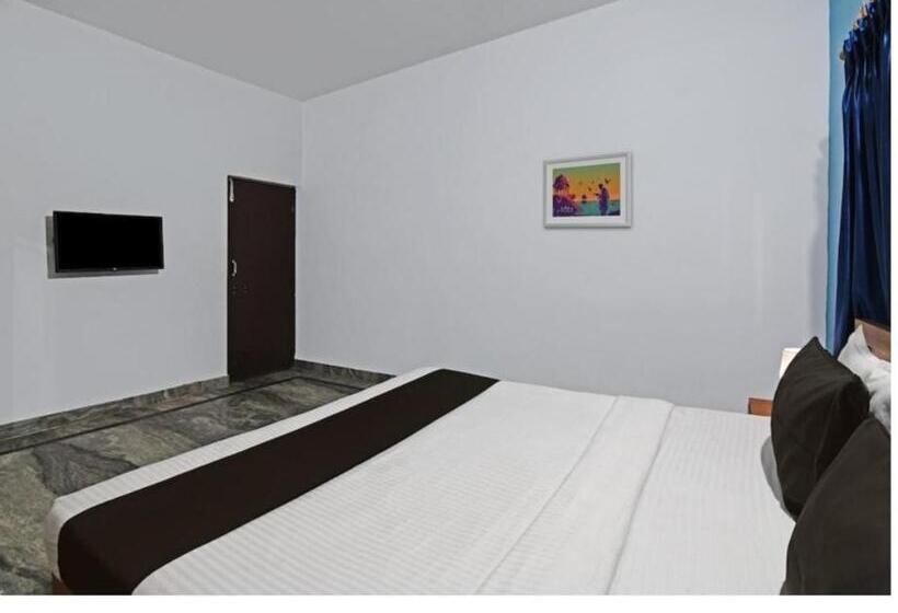 Ekonomiskt Rum, Elite Stay Near Baramunda Bus Stand Couple Friendly Best Seller By Mor Services