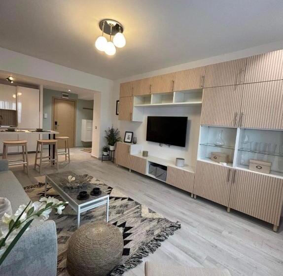 آپارتمان لوکس 1 خوابه, Deluxe Apartments & Studio With Many Facilities