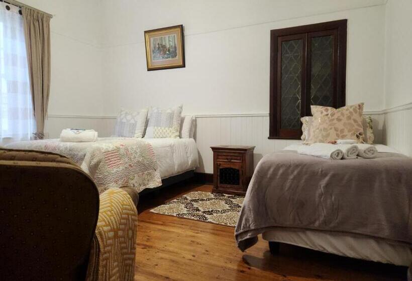 חדר סטנדרט לשלושה, Casamia