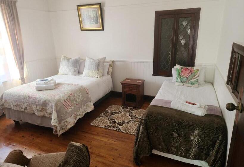 חדר סטנדרט לשלושה, Casamia