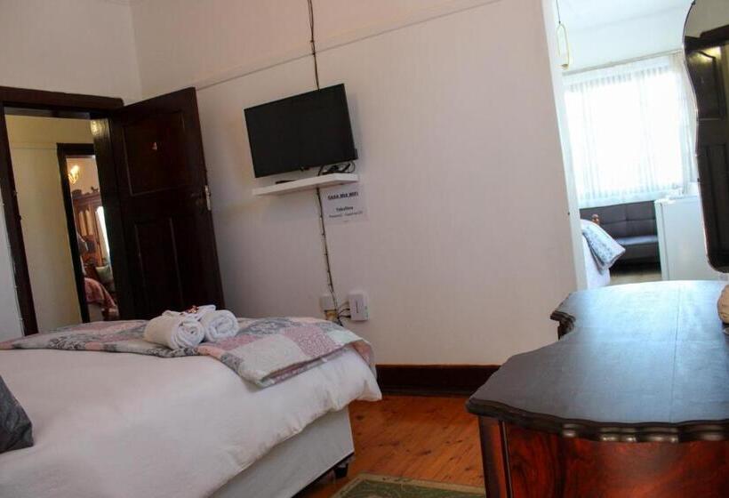 חדר משפחתי, Casamia