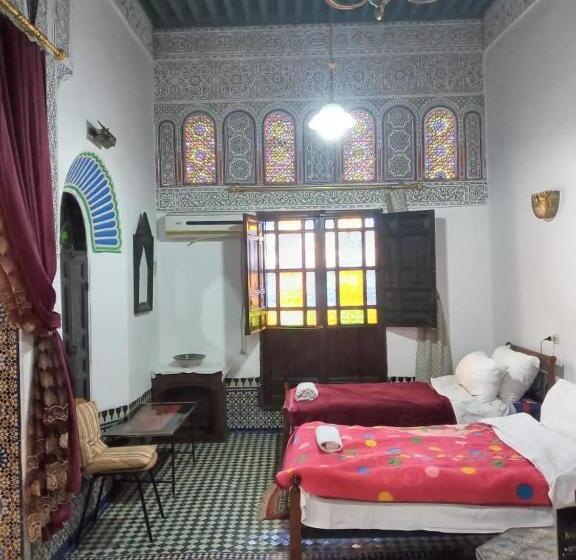 اتاق استاندارد چهار تخته, Logement Escale Chez L Habitant