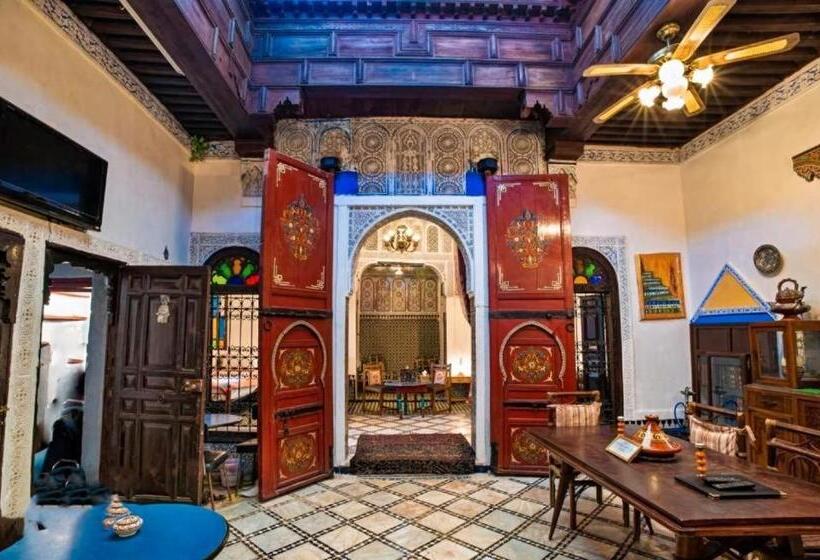 四人标准间, Logement Escale Chez L Habitant