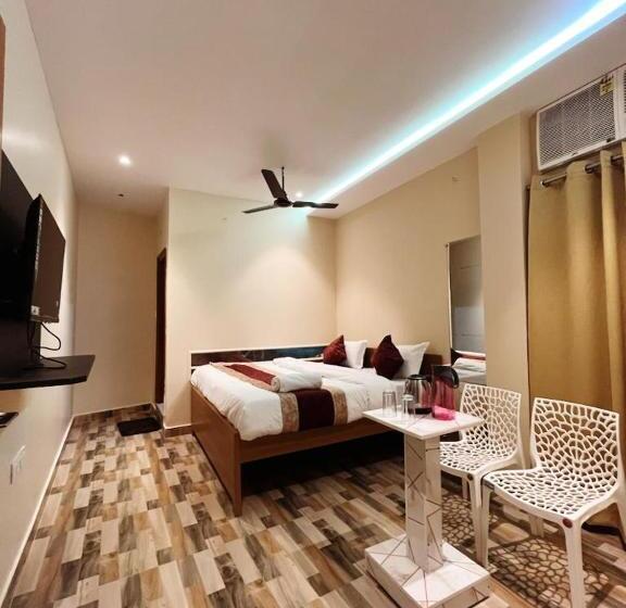 اتاق استاندارد, Royal Regency Palace Vijay Chowk Gorakhpur