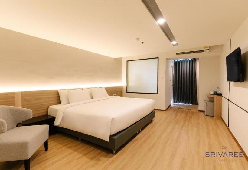 디럭스 룸, The Srivaree Airport