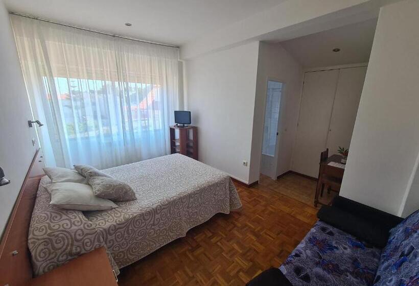 家庭间, Hostal Playa Atlántica