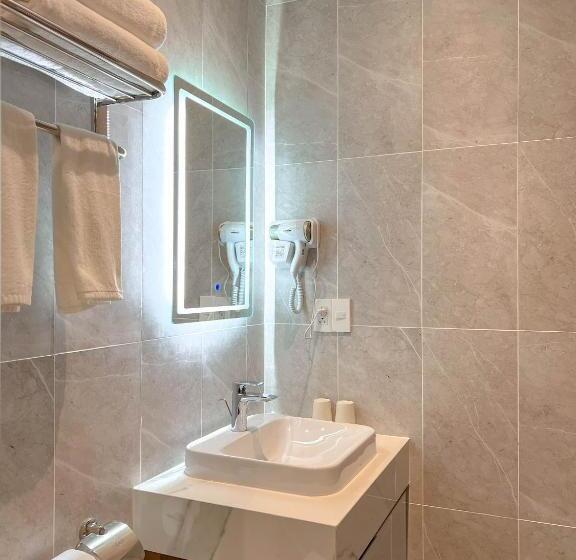 اتاق لوکس, Linda Hotel Sunset Town Phu Quoc