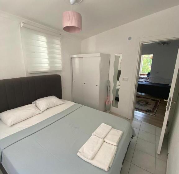 غرفة عائلية, çakir Buti̇k Otel