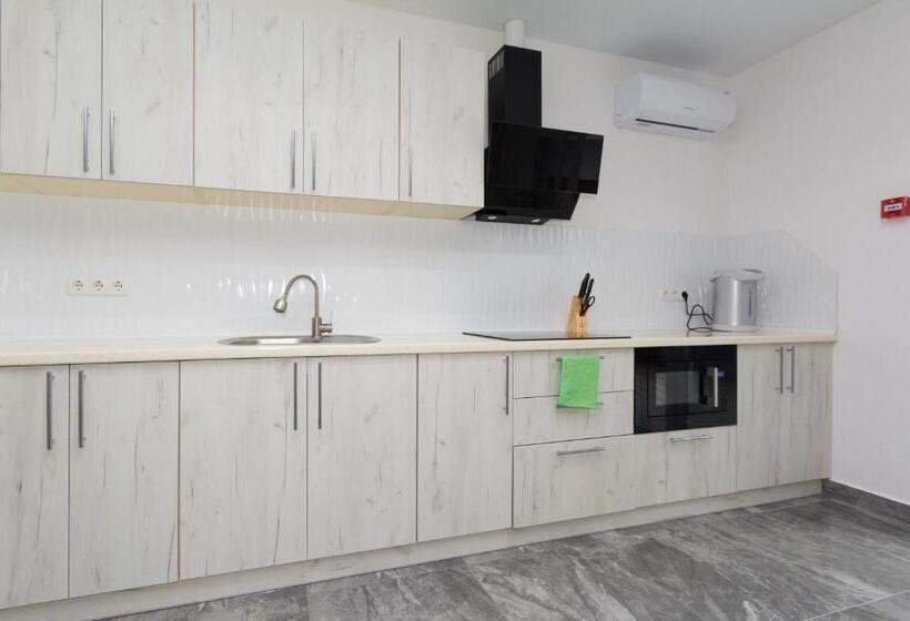 اتاق راحتی سه تخته, Agata Breeze