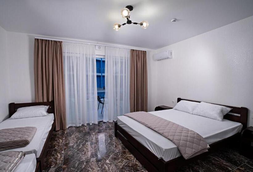 اتاق لوکس چهار تخته, Agata Breeze