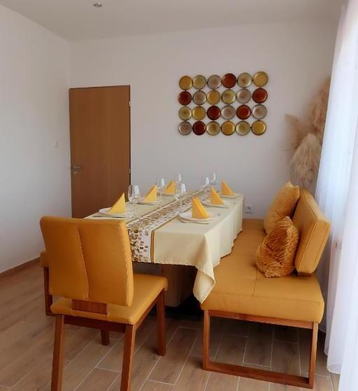 スタンダードルーム, Csanádi Bor  és Vendégház