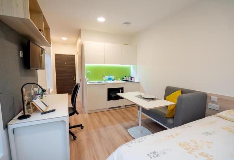 Standart Stüdyo, Premium Studio Sparkford House