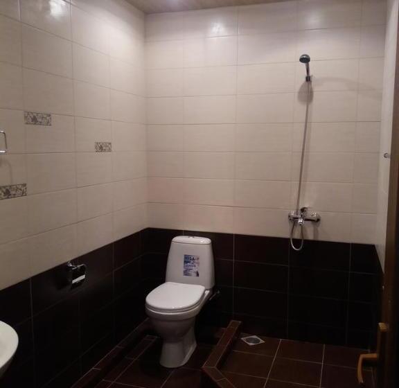 غرفة قياسية ثلاثية, Ashot & Gohar B&b