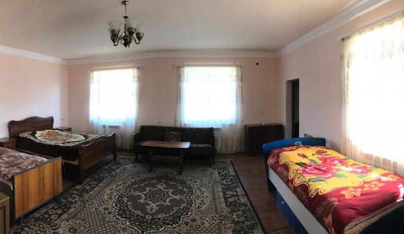 Номер Стандарт Трехместный, Ashot & Gohar B&b