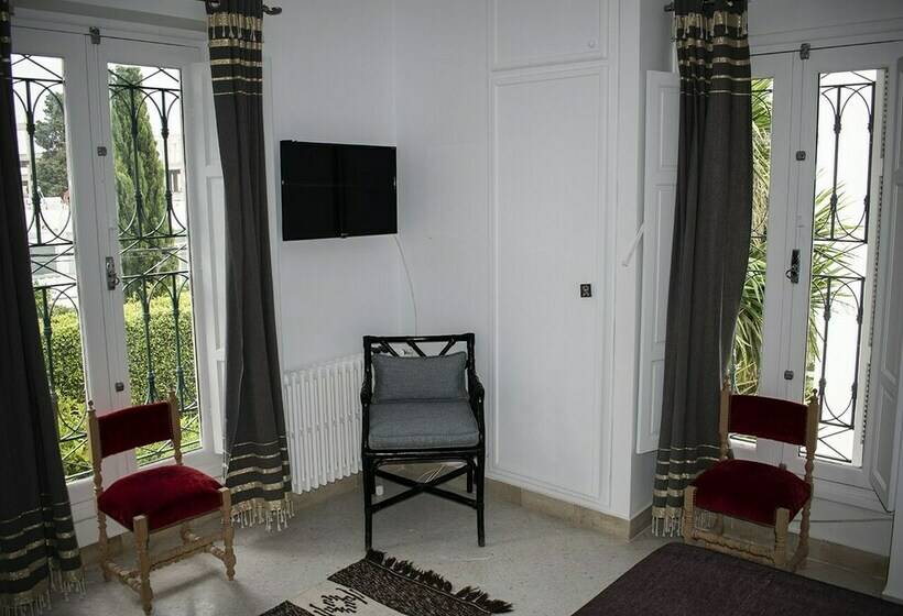 اتاق استاندارد, Dar Esma