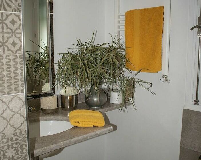 اتاق استاندارد, Dar Esma