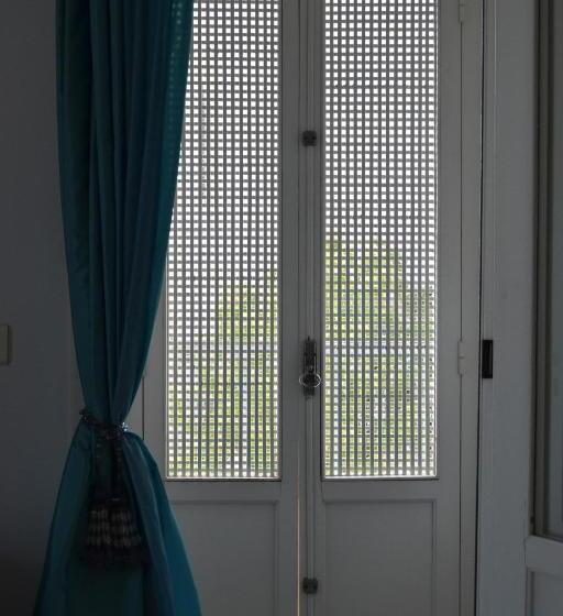 سوئیت با بالکن, Dar Esma