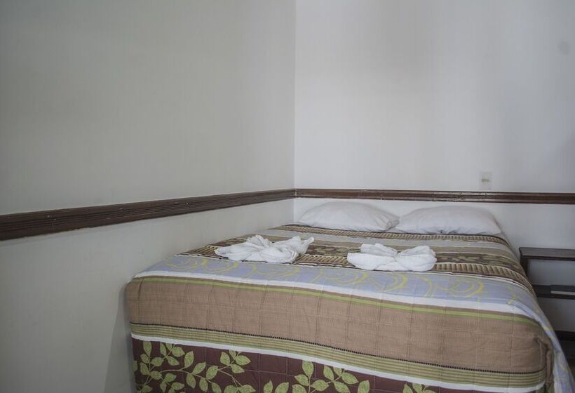 اتاق استاندارد, Ajau Colonial