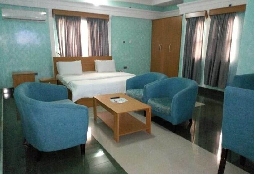 Deluxe Room, Cadestral Zone