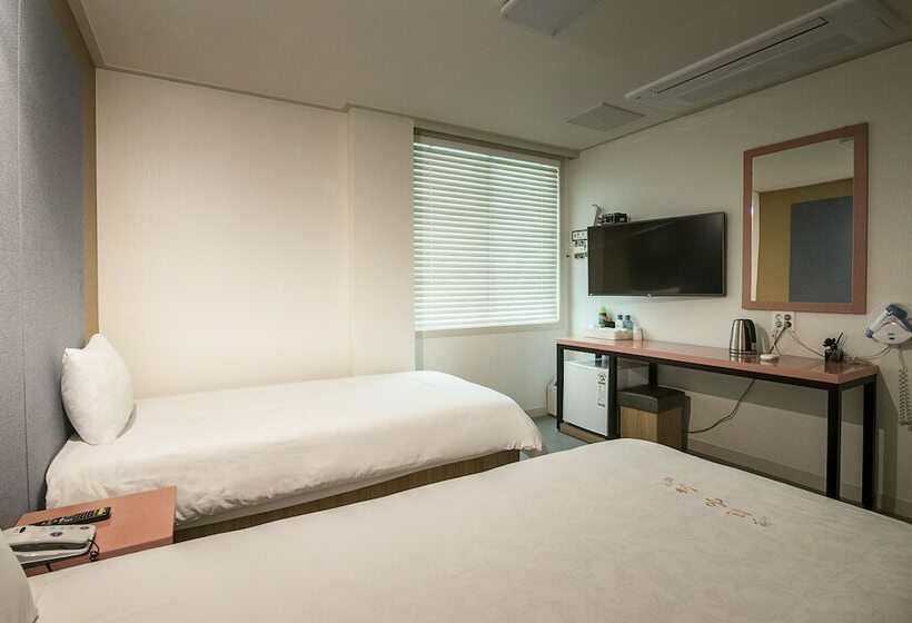 Номер Стандарт, Champion