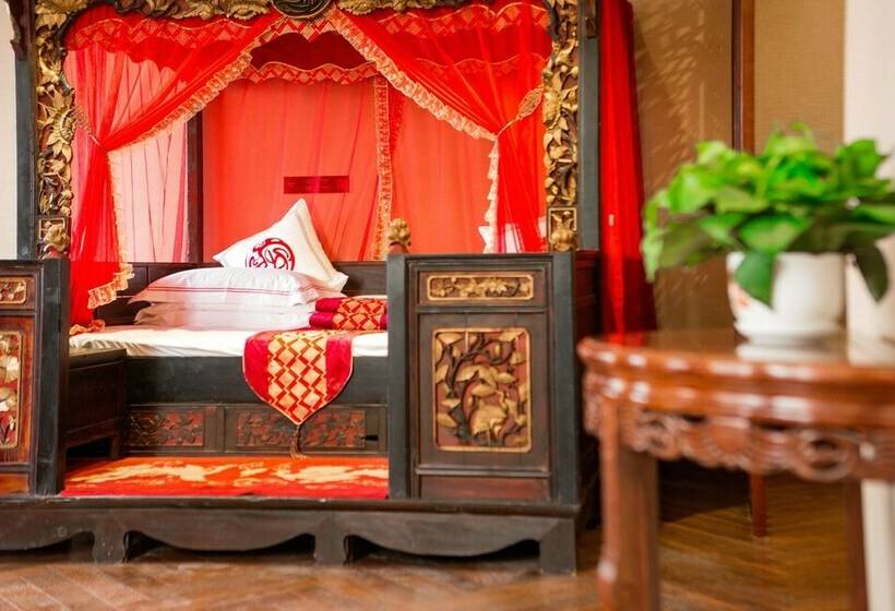 Deluxe Rum, Han Dynasty Boutique