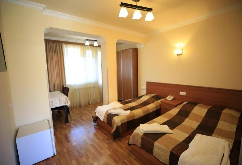 غرفة قياسية مطلّة علي الحديقة, Jermuk Ani