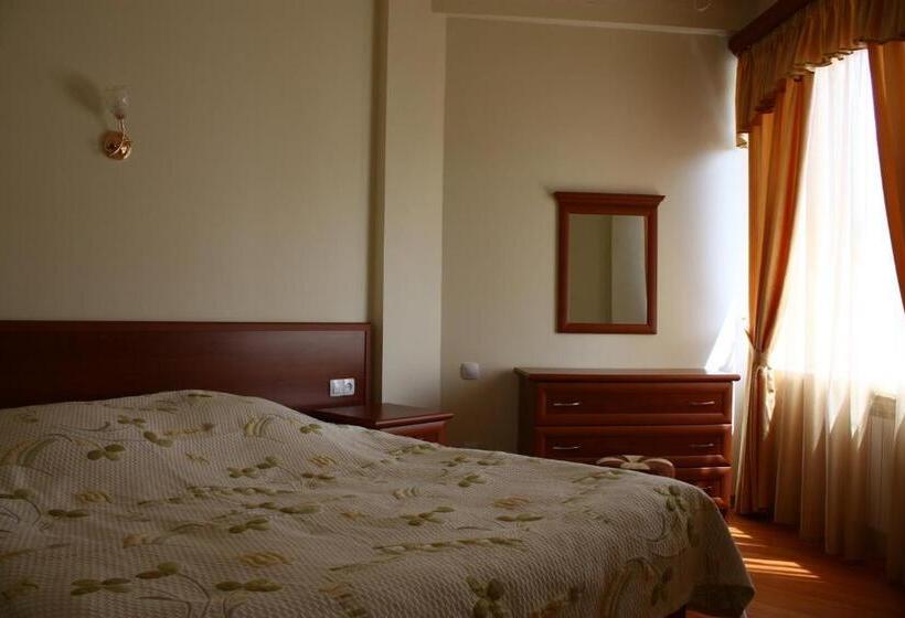 غرفة أساسية فردية, Jermuk Ani