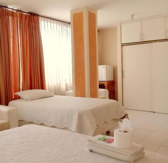 اتاق استاندارد سه نفره, Maison Fiori