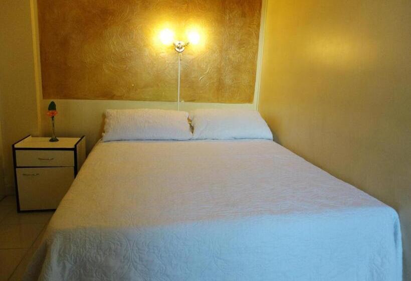 اتاق اکونومی, Maison Fiori