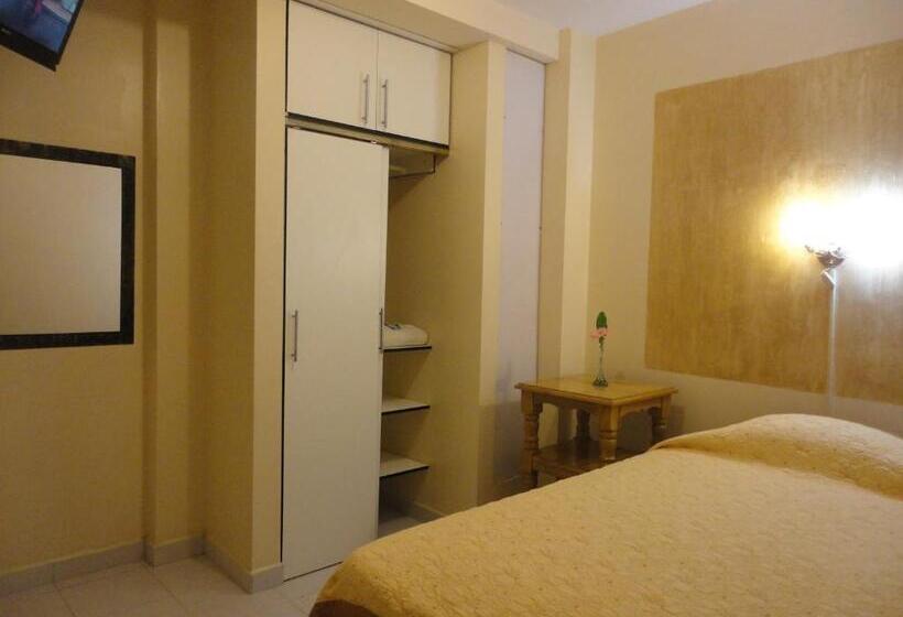 اتاق استاندارد یک تخته با سرویس بهداشتی مشترک, Maison Fiori