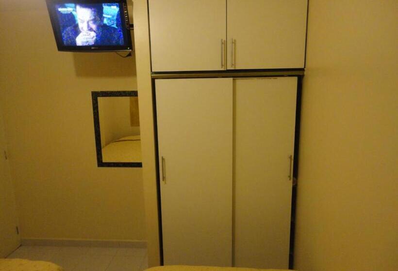 اتاق استاندارد با سرویس بهداشتی مشترک, Maison Fiori