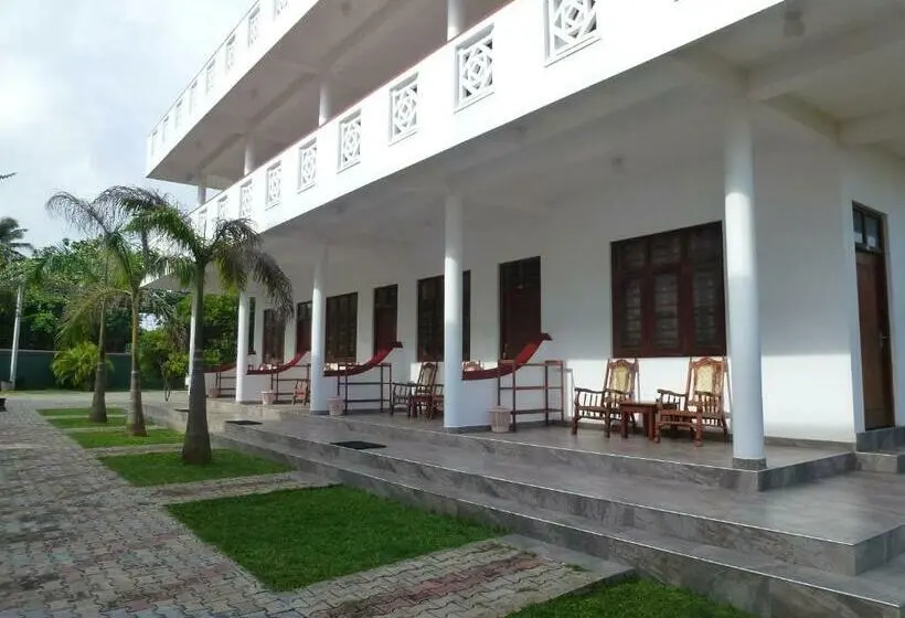اتاق لوکس, Samaru Beach House