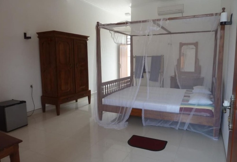 标准间, Samaru Beach House