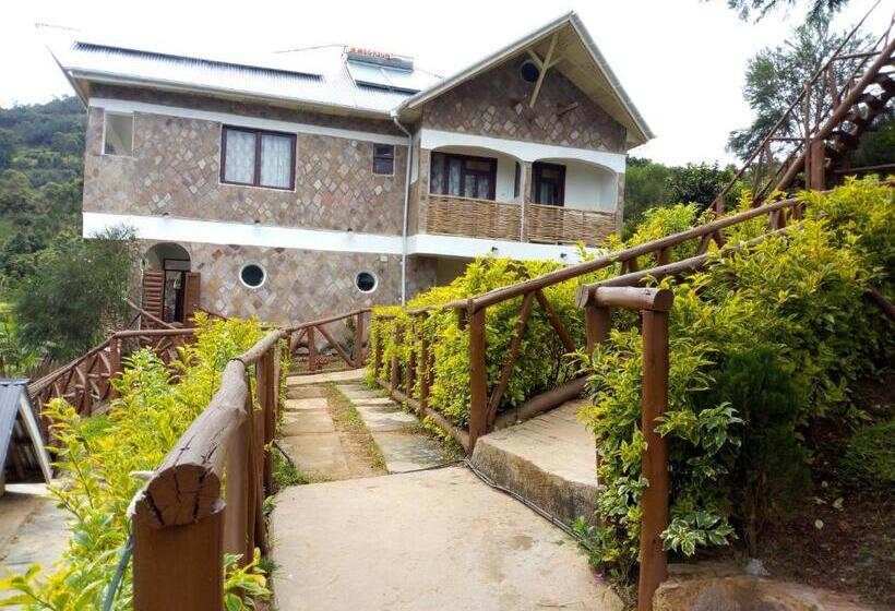 بانگلوی لوکس, Lake Bunyonyi Rock Resort