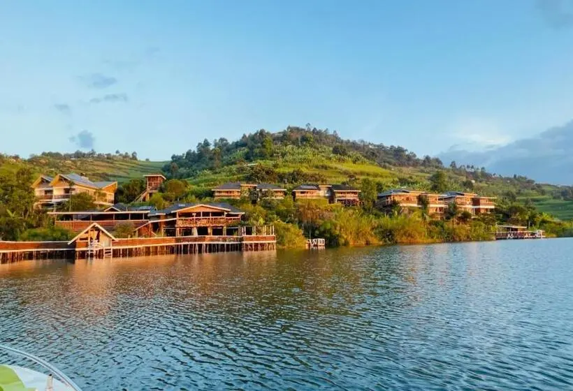بانگلوی لوکس, Lake Bunyonyi Rock Resort