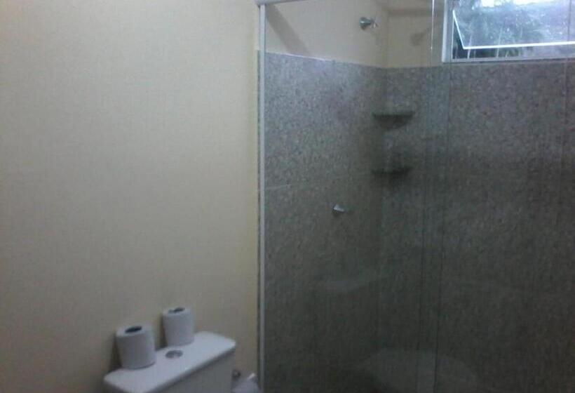 جناح, Pousada Luiza