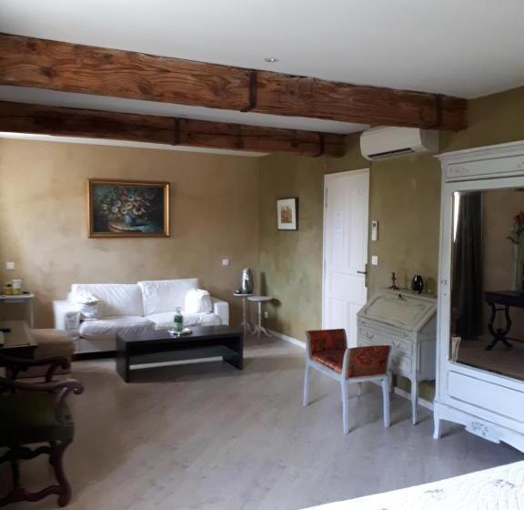 디럭스 룸 킹사이즈 침대, Mas Saint Joseph