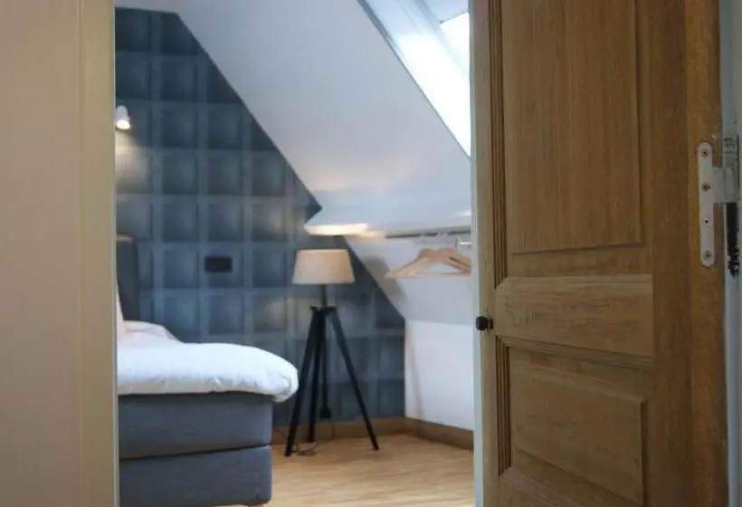 デラックスルーム, De Pauw B&b