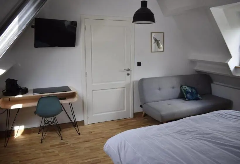 デラックスルーム, De Pauw B&b