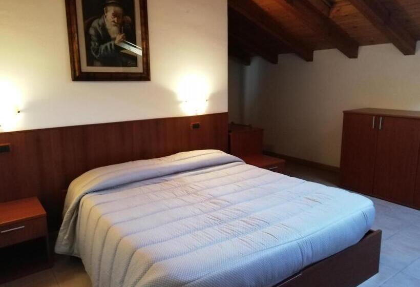 Номер Стандарт Трехместный, Locanda Rita